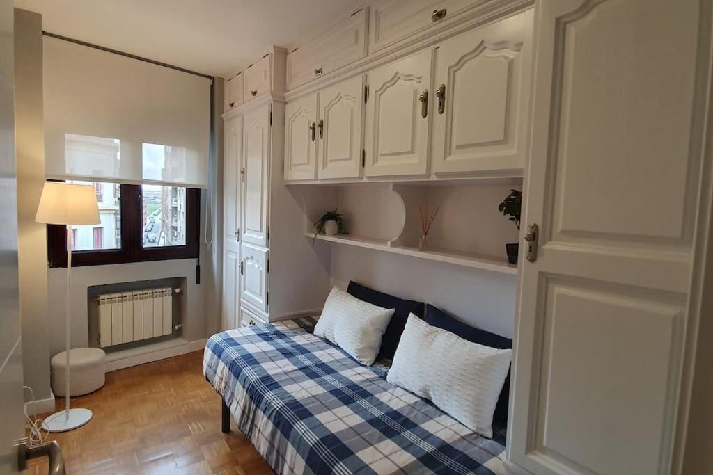 Moderno Apartamento En El Centro. El Carmen Wifi Хихон Екстериор снимка